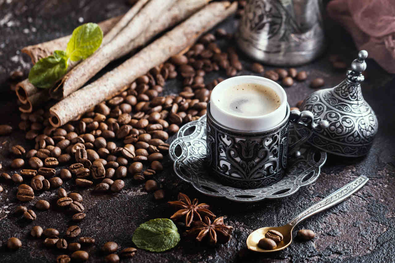 Bol Köpüklü Türk Kahvesi Nasıl Yapılır? - Mocaco Coffee