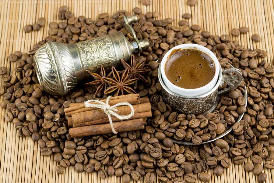 tarçınlı Türk kahvesi